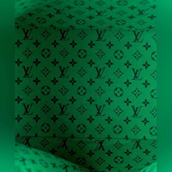 ๐ LIKE NEW LV AILLEURS ADVEN TOTE BAG ๐ - Picture 3 of 4